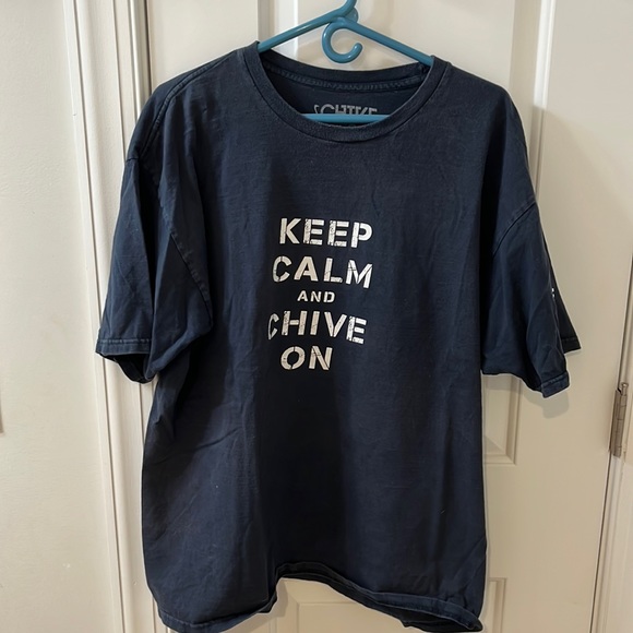 Keep Calm and Chive On Mens Tshirt - Picture 1 of 5